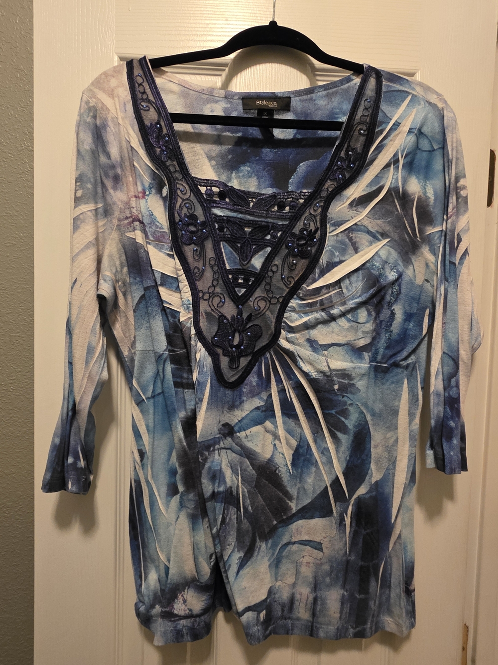 Style & Co. Blue & White Printed Embellished V-Neck Long Sleeve Top